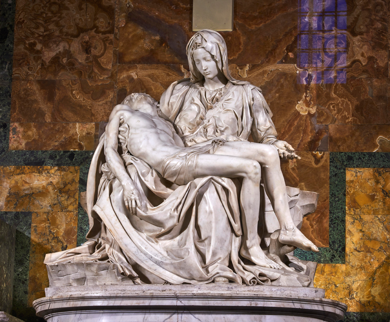 Michelangelo_Pieta_St_Peter's_Basilica_1291x1069.jpg(1262037 byte)