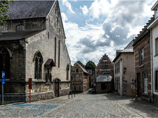 Begijnhof_Tongeren_320x240.jpg(98640 byte)