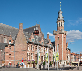 Belfort+Stadhuis_Eeklo_275x240.jpg(88813 byte)