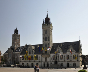 Belfort_Dendermonde_291x240.jpg(62809 byte)