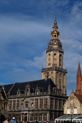 Belfort_Veurne_160x240.jpg(63023 byte)